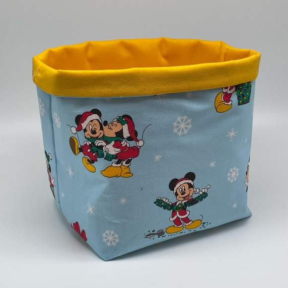 LAST ONE Handmade Disney Christmas Fabric Basket / Mickey Minnie Mouse Winter - Picture 2 of 4